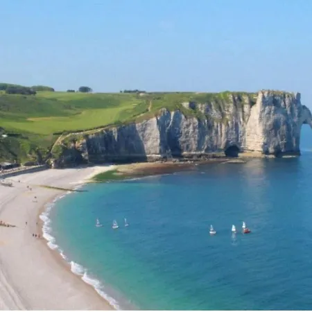 In Normandy Near The Sea * Étretat