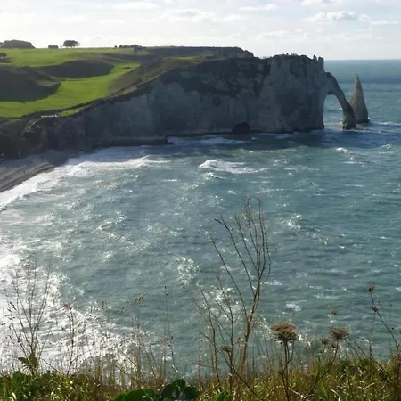 Nyaraló In Normandy Near The Sea *